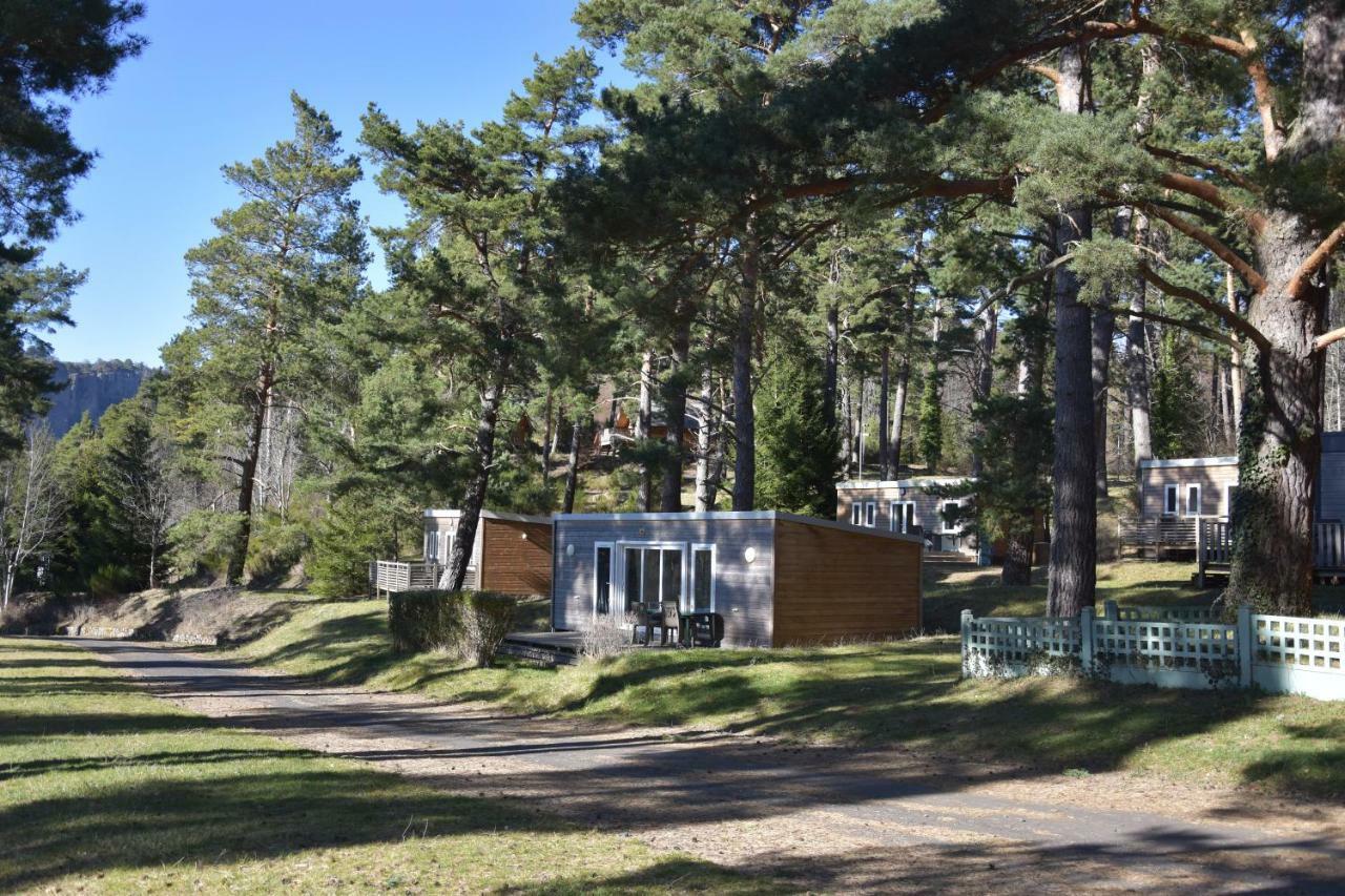 Camping Domaine Du Lac Chambon 뮈롤 외부 사진