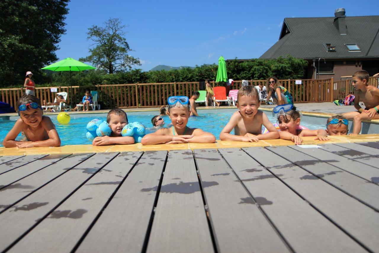 Camping Domaine Du Lac Chambon 뮈롤 외부 사진