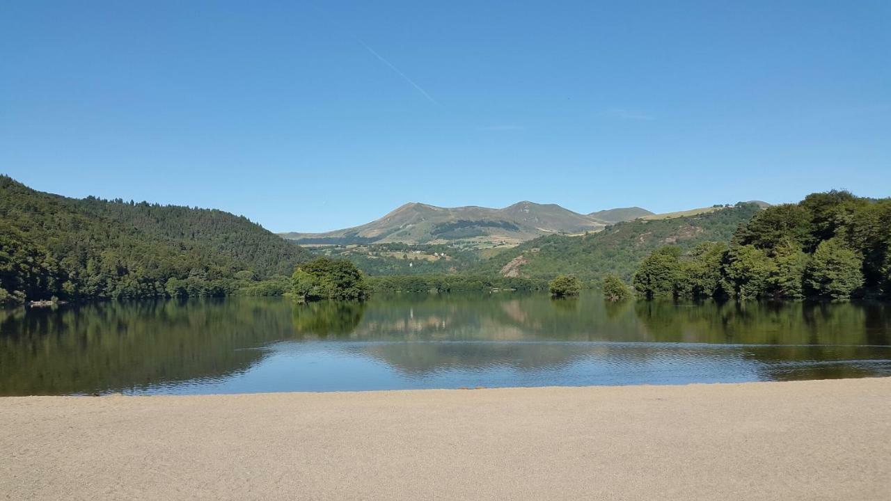 Camping Domaine Du Lac Chambon 뮈롤 외부 사진