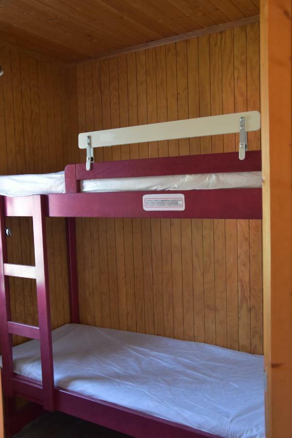 Camping Domaine Du Lac Chambon 뮈롤 외부 사진