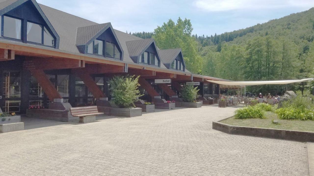 Camping Domaine Du Lac Chambon 뮈롤 외부 사진